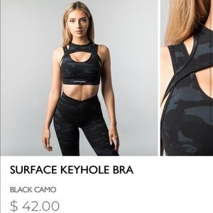 Alphalete Keyhole Camo Sports Bra